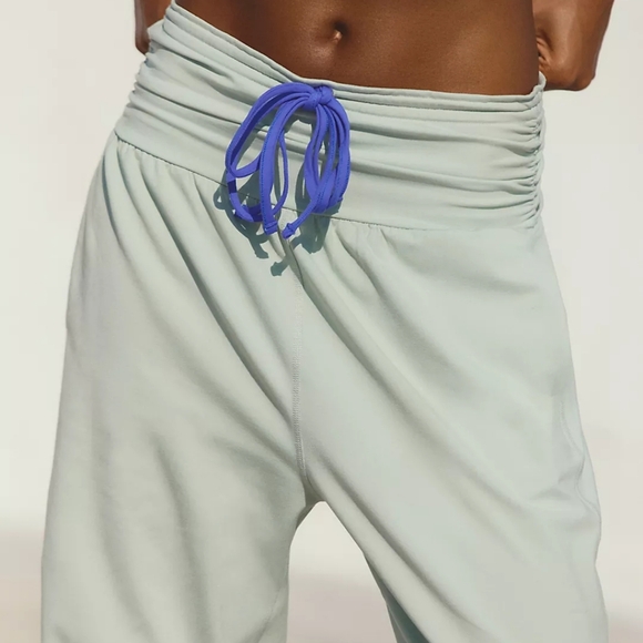 FP Movement Take It Easy Pant NWT Size S - Picture 3 of 4